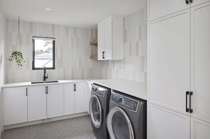 25 Laundry Room Organization Ideas for a More Functional Space