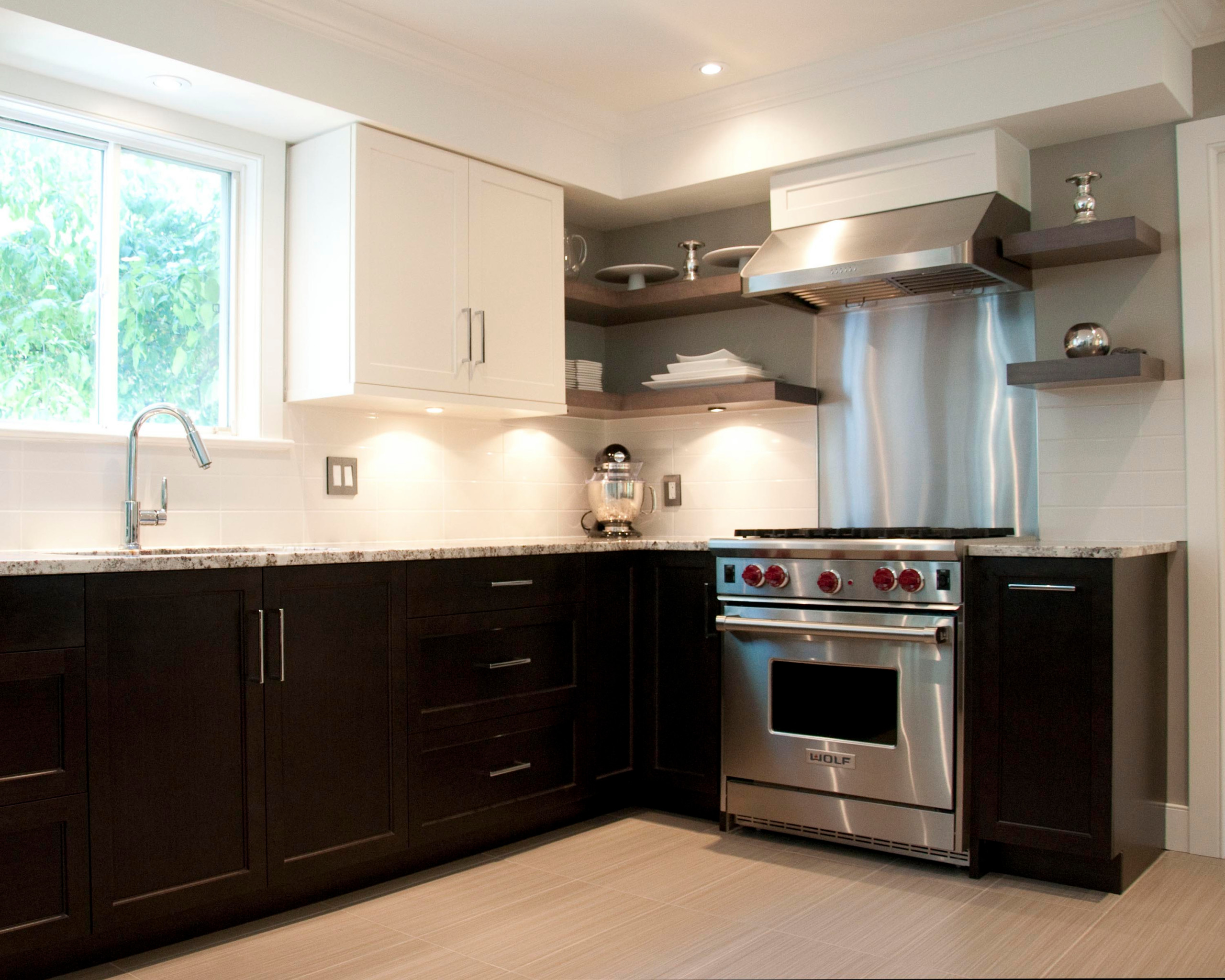 A stainless steel backsplash