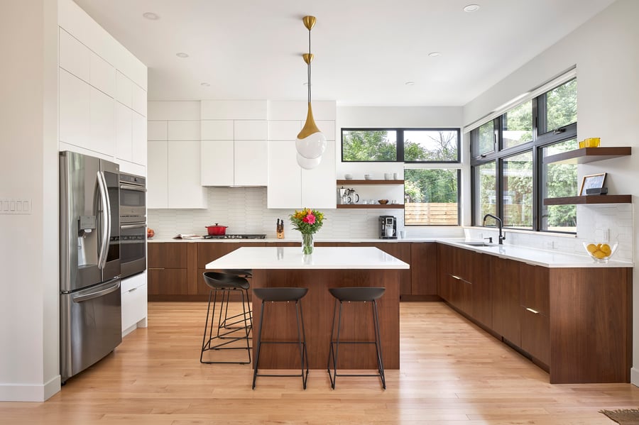 Warm Oak Cabinets Are Back—and More Modern Than Ever
