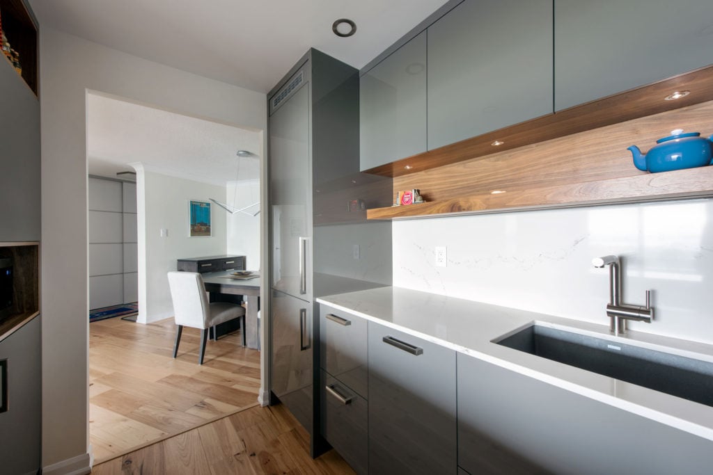 A modern condo kitchen