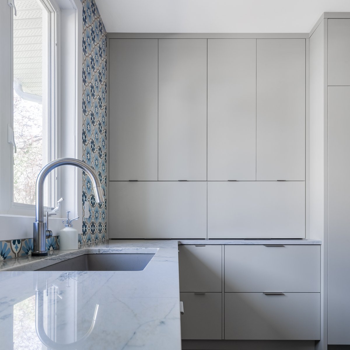 Horizontal vs. Vertical Kitchen Handles