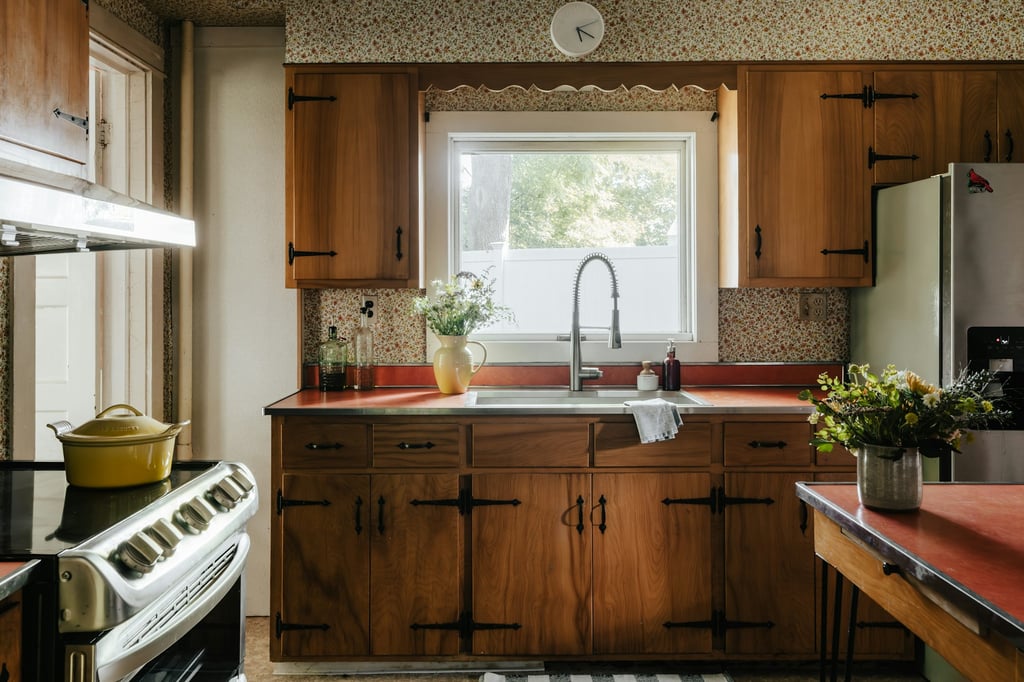 Kitchen Cabinet 