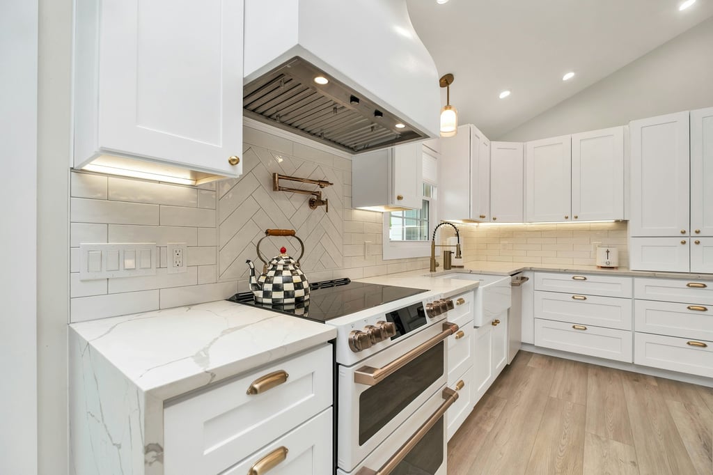 custom kitchen cabinets 