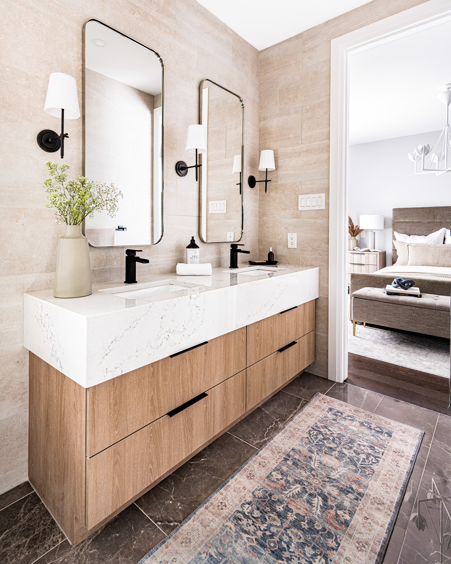 Maddison Ensuite - Glenview - Deslaurier Custom Cabinets